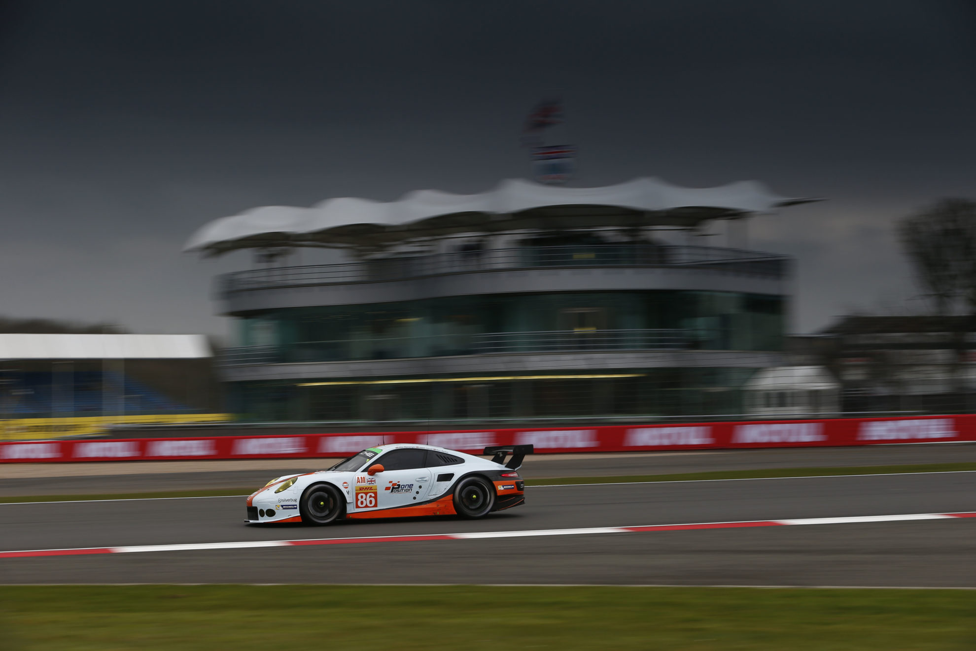 Porsche 911 RSR (86), Gulf Racing: Michael Wainwright, Adam Carroll, Ben Barker